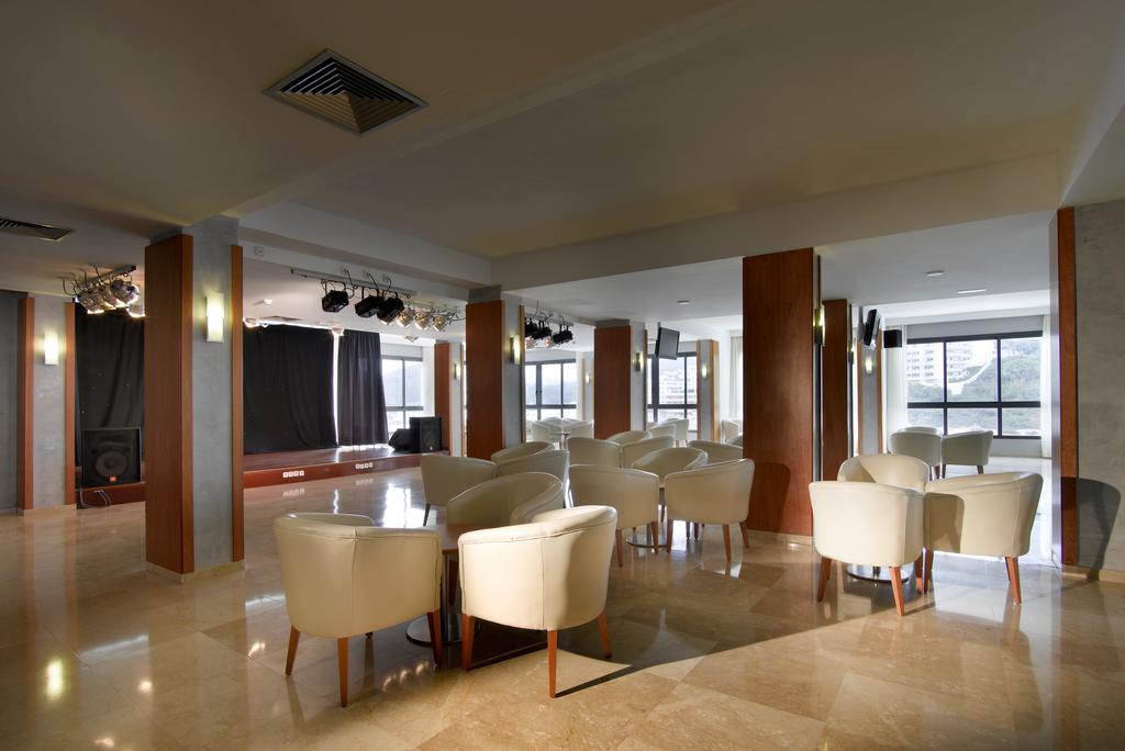 Palladium Hotel Cala Llonga - Adults Only Ngoại thất bức ảnh