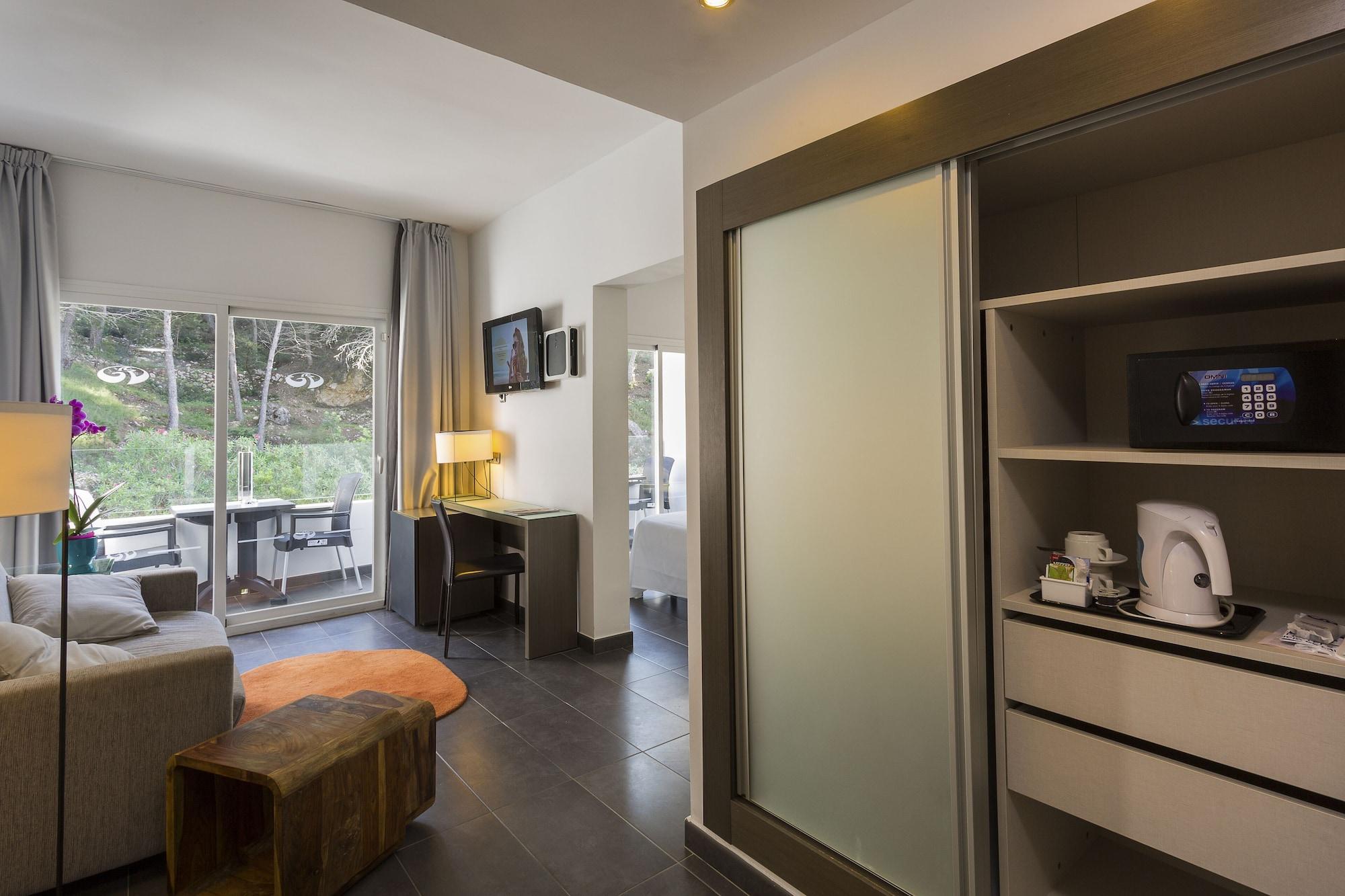 Palladium Hotel Cala Llonga - Adults Only Ngoại thất bức ảnh