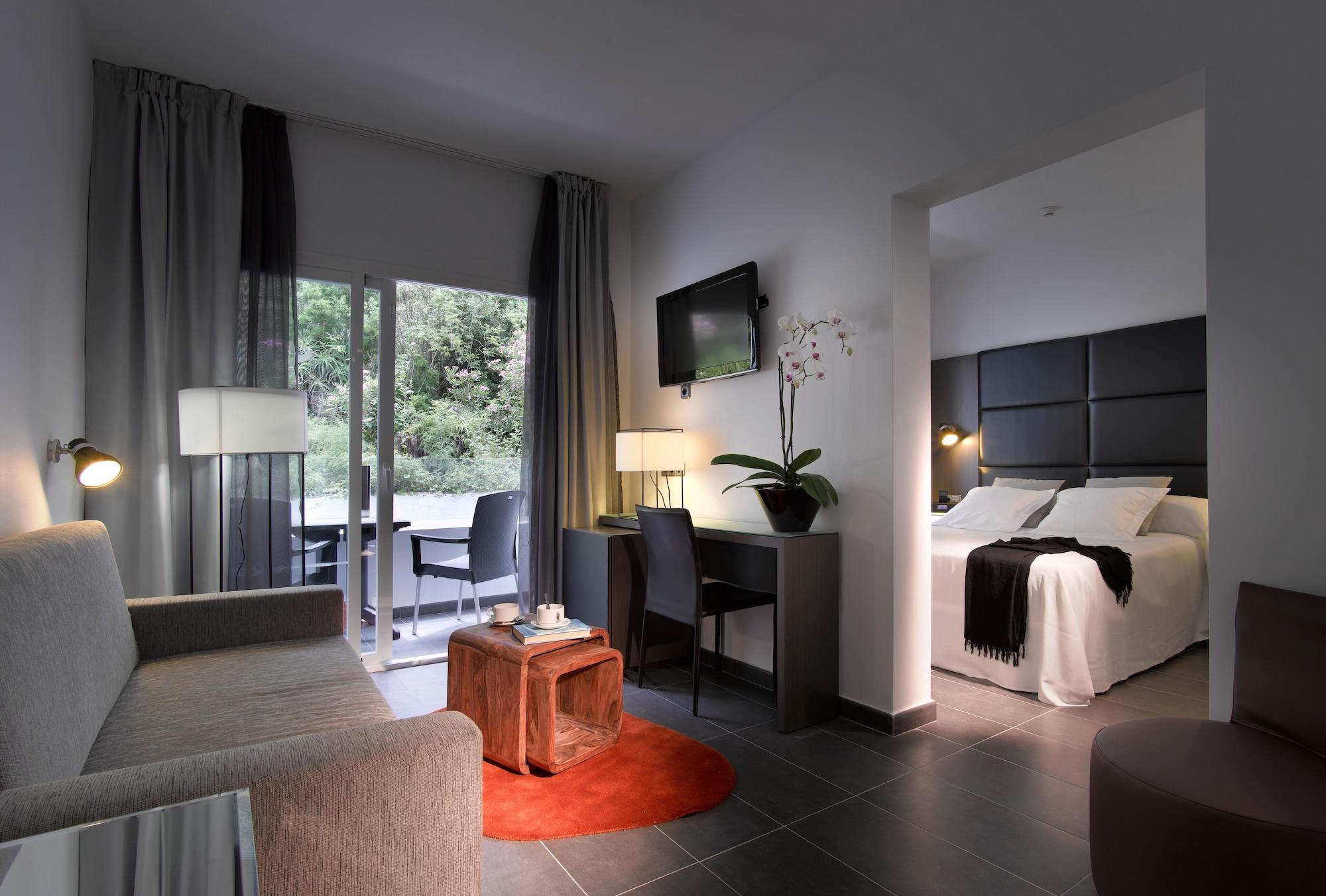 Palladium Hotel Cala Llonga - Adults Only Ngoại thất bức ảnh