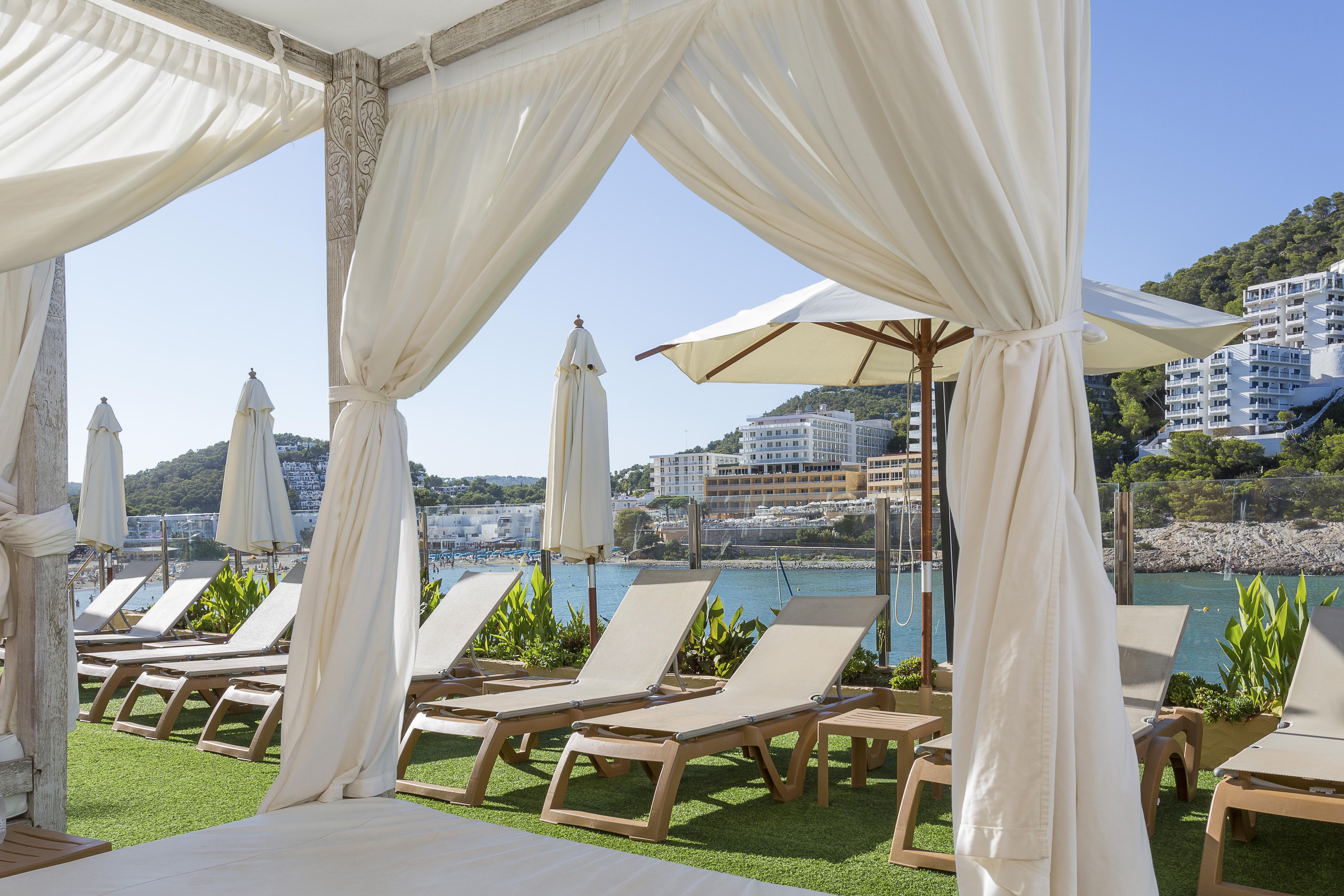 Palladium Hotel Cala Llonga - Adults Only Ngoại thất bức ảnh