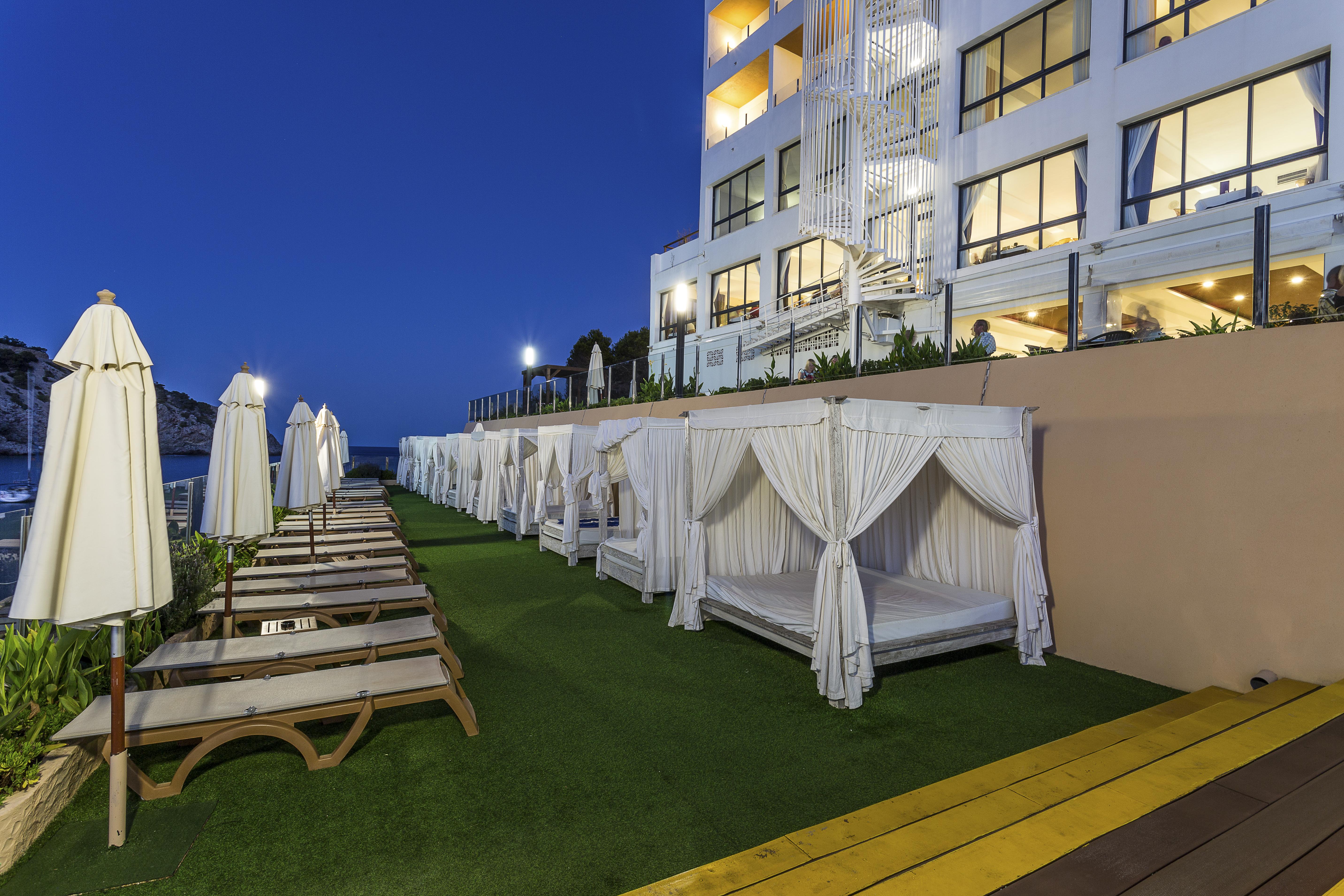 Palladium Hotel Cala Llonga - Adults Only Ngoại thất bức ảnh