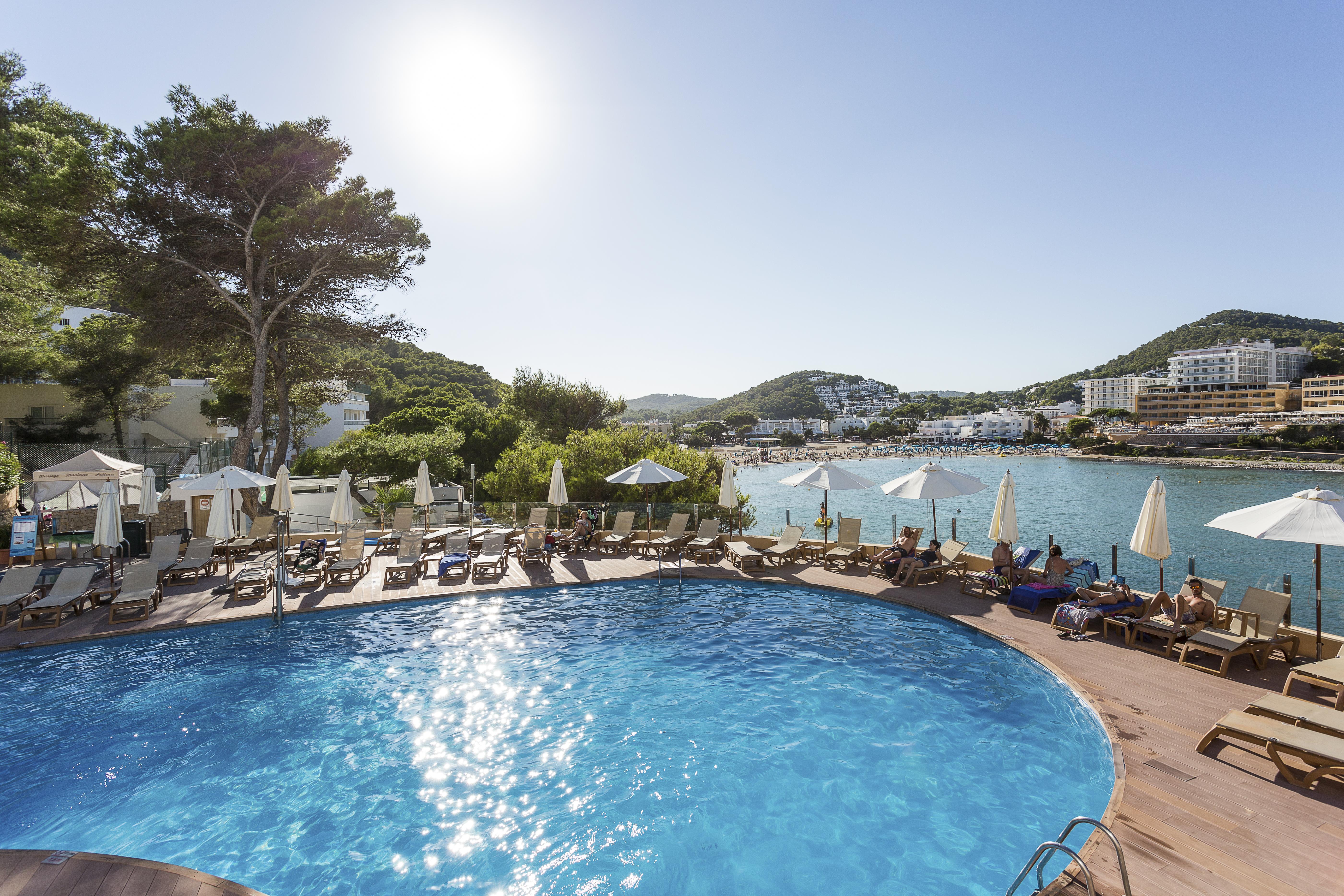 Palladium Hotel Cala Llonga - Adults Only Ngoại thất bức ảnh