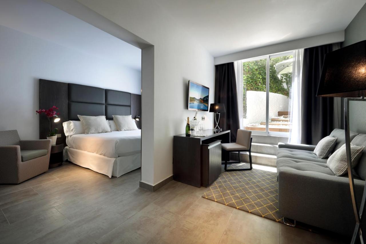 Palladium Hotel Cala Llonga - Adults Only Ngoại thất bức ảnh