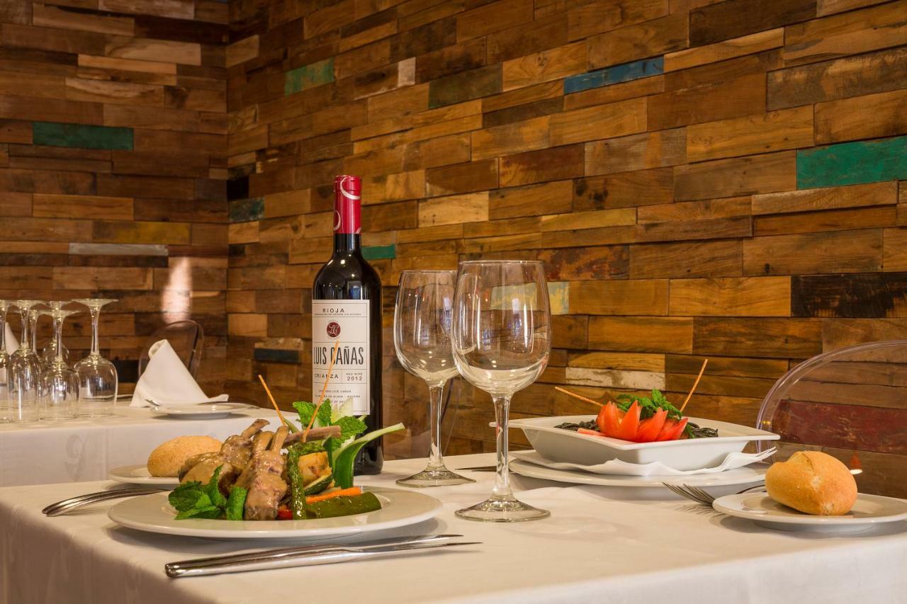 Palladium Hotel Cala Llonga - Adults Only Ngoại thất bức ảnh
